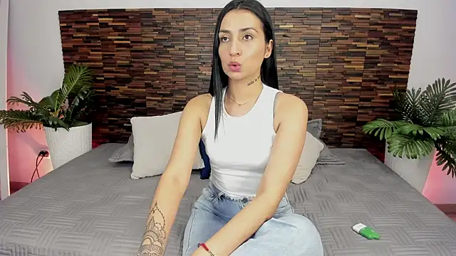 Snapshot of valkiriia__ chatting on 07-12-26, 05:20 valkiriia online show from 07-12-26, 05:20
