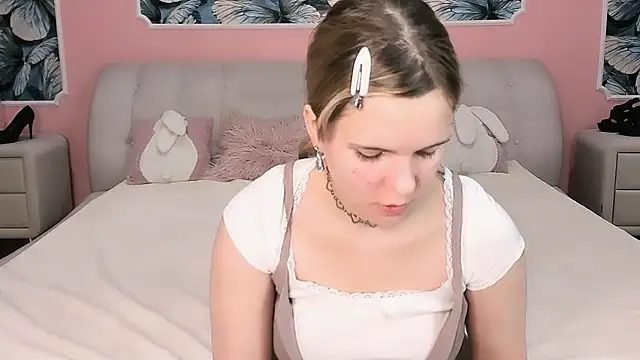 Alisa Lier online show from 04-30-26, 08:37