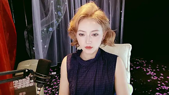 Unique Mia online show from 05-02-26, 04:06