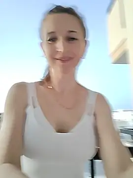 irresistibelle online show from 06-18-26, 05:17
