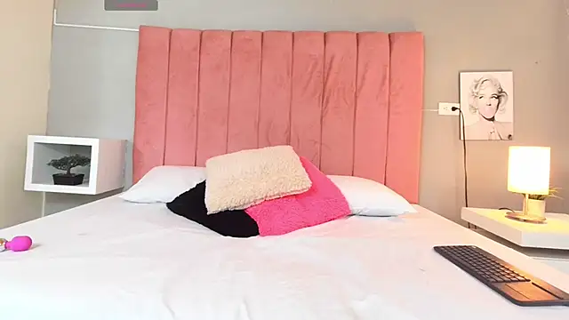 KARINA RUBY online show from 04-17-26, 07:39