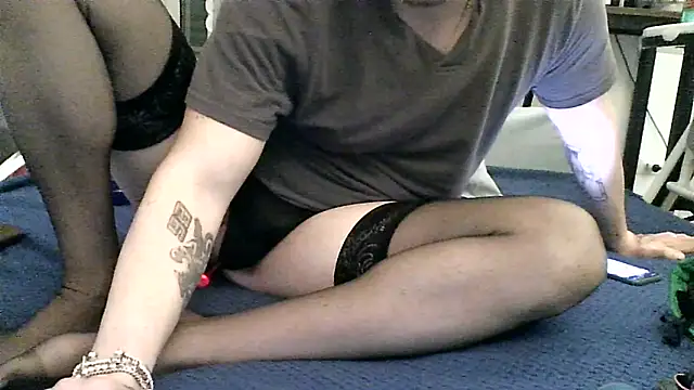 Snapshot of V4L389 chatting on 04-18-26, 09:59 V4L389 online show from 04-18-26, 09:59