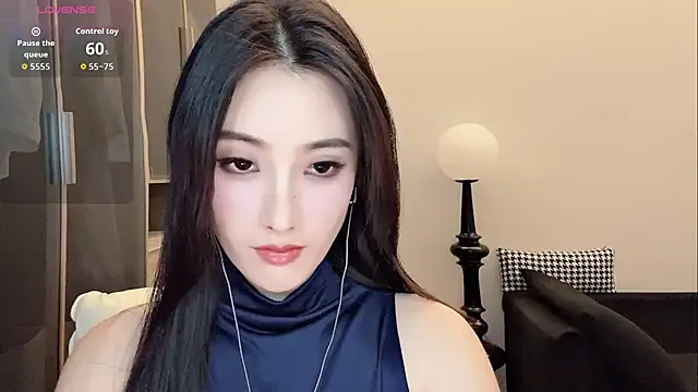 Snapshot of Xixi-mm chatting on 05-31-26, 02:24 Xixi-mm online show from 05-31-26, 02:24