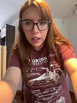AliceMtz online show from 04-18-26, 07:58