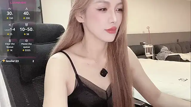 Snapshot of wenwen-mm chatting on 05-27-26, 04:09 wenwen-mm online show from 05-27-26, 04:09