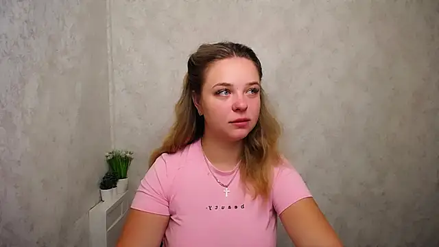 NicoleAura online show from 06-26-26, 05:01