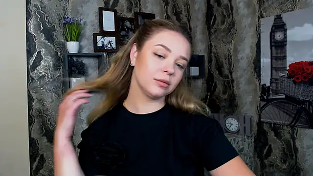 NicoleAura online show from 06-29-26, 07:25
