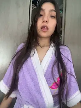 Soffy 20 online show from 04-28-26, 05:18