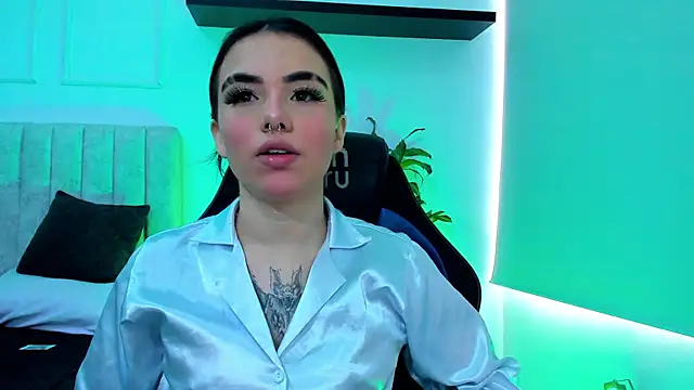 Snapshot of isabella_hv chatting on 06-27-26, 05:29 isabella hv online show from 06-27-26, 05:29