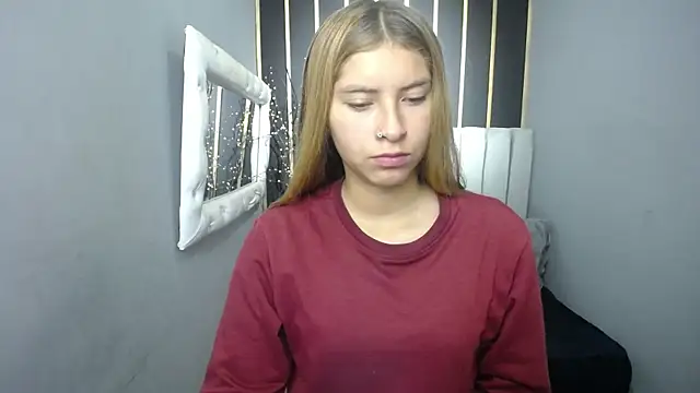 Snapshot of nancy_blonde chatting on 05-12-26, 01:19 nancy blonde online show from 05-12-26, 01:19