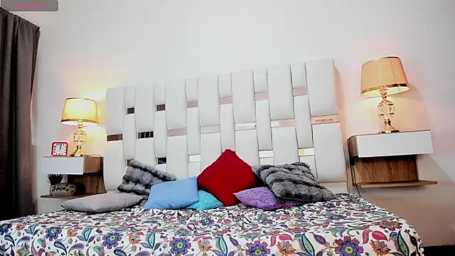 Aurora Rinaldi online show from 04-18-26, 12:20