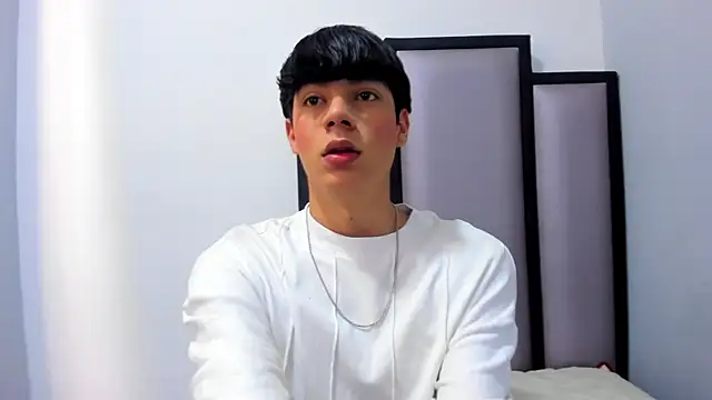 Isaac 01  online show from 04-21-26, 11:38