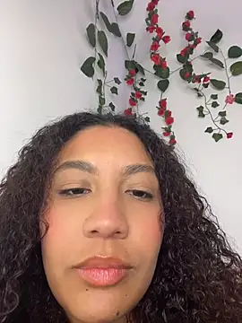 Daphnne Curly online show from 07-17-26, 03:46