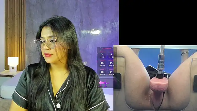 LuciaReid online show from 05-08-26, 12:43