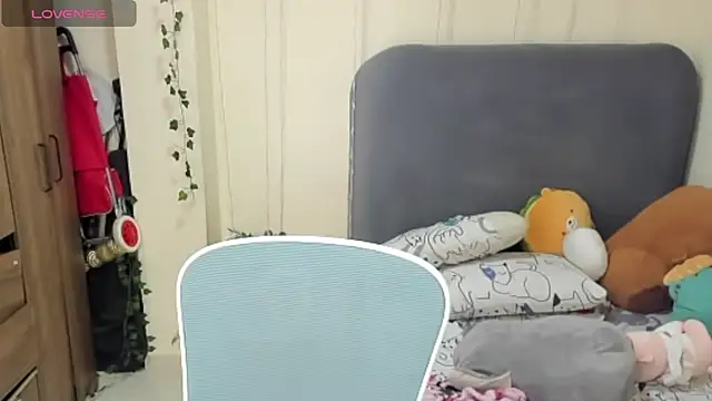 Snapshot of Felixzyn chatting on 06-07-26, 07:06 Felixzyn online show from 06-07-26, 07:06