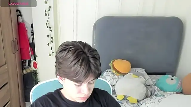 Felixzyn online show from 06-18-26, 07:29