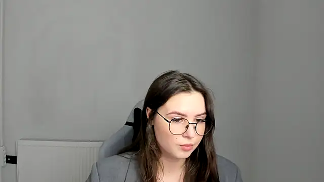 Regina cute  online show from 05-13-26, 11:18