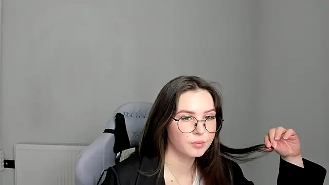 Regina cute  online show from 05-18-26, 11:27