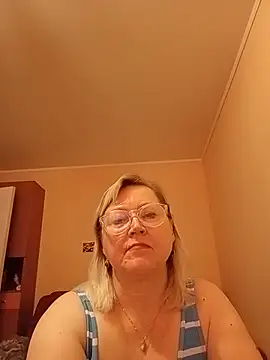 Snapshot of I_amVeronicle chatting on 06-19-26, 10:30 I amVeronicle online show from 06-19-26, 10:30