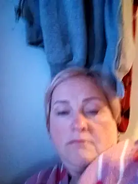 Snapshot of Svetlysvet chatting on 04-24-26, 05:37 Svetlysvet online show from 04-24-26, 05:37