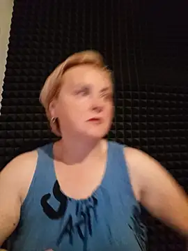 Snapshot of Svetlysvet chatting on 06-29-26, 02:07 Svetlysvet online show from 06-29-26, 02:07