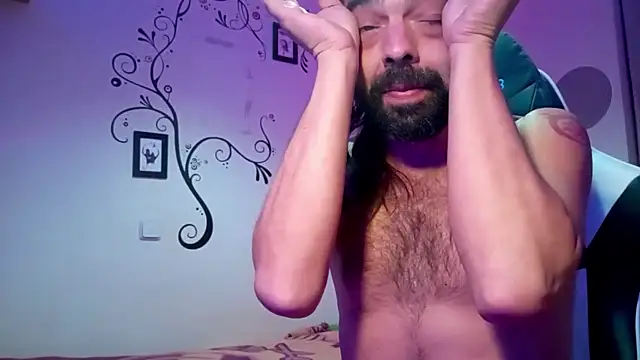 Snapshot of wankdick chatting on 03-15-25, 04:43 wankdick online show from 03-15-25, 04:43