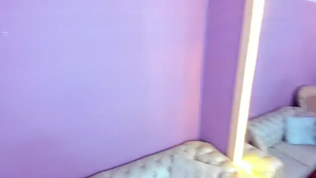 Snapshot of vailoetharris chatting on 06-22-26, 11:51 vailoetharris online show from 06-22-26, 11:51