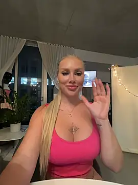 Karen Luxe online show from 06-27-26, 12:37