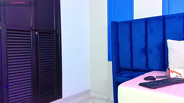 Snapshot of maddysonsweet chatting on 05-26-26, 08:05 maddysonsweet online show from 05-26-26, 08:05