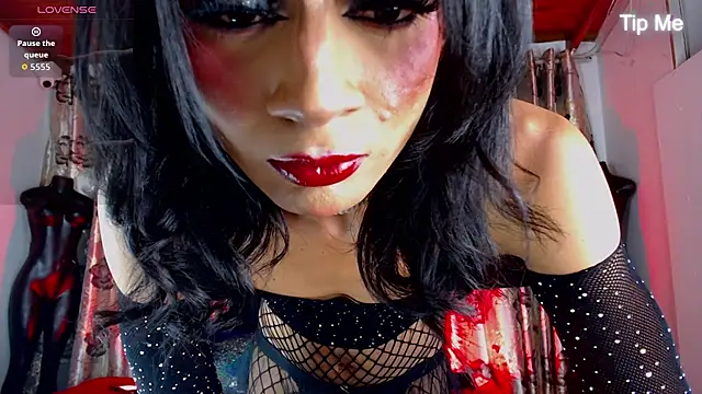 Hecate doll online show from 06-07-26, 02:43
