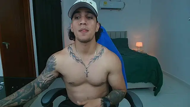 Snapshot of Mrbig_maximo chatting on 06-06-26, 05:01 Mrbig maximo online show from 06-06-26, 05:01