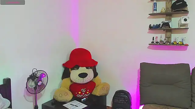 Snapshot of Teo_Rave chatting on 05-20-26, 05:19 Teo Rave online show from 05-20-26, 05:19