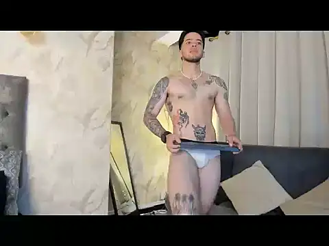 Snapshot of RONNY_COLTON chatting on 05-24-26, 08:52 RONNY COLTON online show from 05-24-26, 08:52
