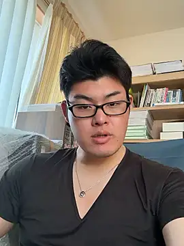 Snapshot of shun_201 chatting on 04-26-26, 02:42 shun 201 online show from 04-26-26, 02:42