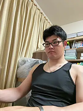 Snapshot of shun_201 chatting on 05-03-26, 03:40 shun 201 online show from 05-03-26, 03:40