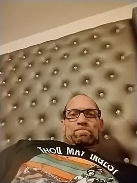 dickbishop77 online show from 04-19-26, 11:31