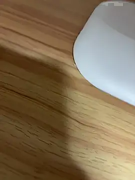 qiqi202602 online show from 04-28-26, 10:42