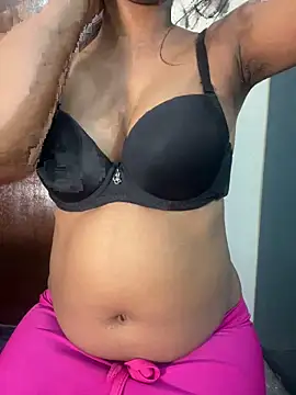 dark chocolety girl online show from 04-19-26, 06:10