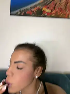 lolagfebrazil online show from 04-22-26, 08:10