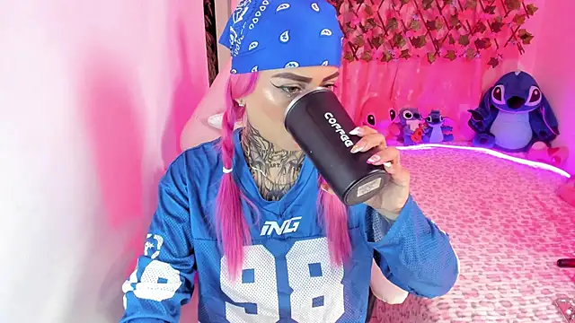 Megan Robertss online show from 06-30-26, 08:43