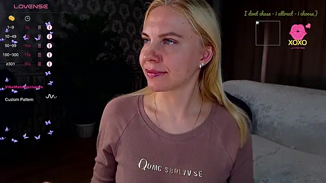 Snapshot of FromRussia chatting on 05-18-26, 09:59 FromRussia online show from 05-18-26, 09:59