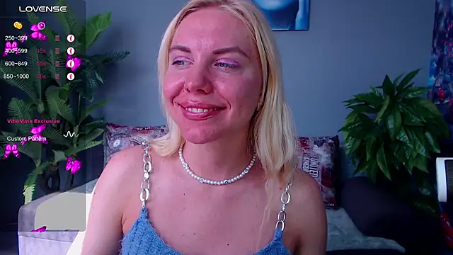 Snapshot of FromRussia chatting on 07-06-26, 02:19 FromRussia online show from 07-06-26, 02:19