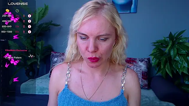 Snapshot of FromRussia chatting on 07-09-26, 06:06 FromRussia online show from 07-09-26, 06:06