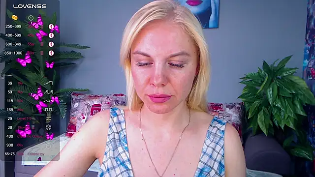 Snapshot of FromRussia chatting on 07-16-26, 02:17 FromRussia online show from 07-16-26, 02:17