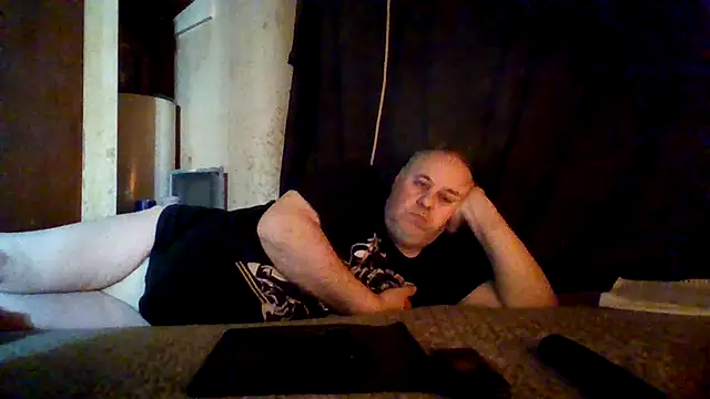 Nightshade1195 online show from 05-21-26, 06:04
