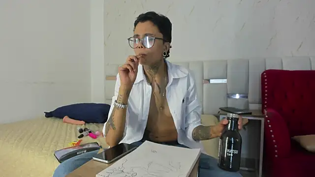 Snapshot of Antony_D_ossa chatting on 05-13-26, 08:16 Antony D ossa online show from 05-13-26, 08:16
