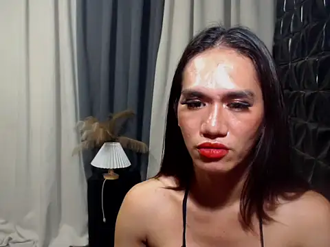 Queen Haliyah online show from 05-15-26, 11:56