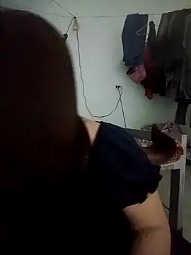 Truxcy1 online show from 04-22-26, 08:17