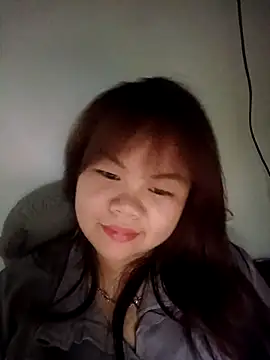 Snapshot of Truxcy1 chatting on 04-27-26, 12:47 Truxcy1 online show from 04-27-26, 12:47