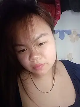 Snapshot of Truxcy1 chatting on 05-19-26, 05:08 Truxcy1 online show from 05-19-26, 05:08